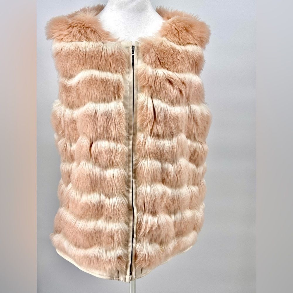 NWT Catherine Malandrino Blush Pink Faux Fur Vest zip-up Sz M gorgeous